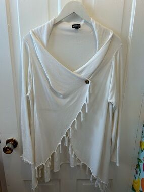 Onyx Cream Knit Top with Black Label
